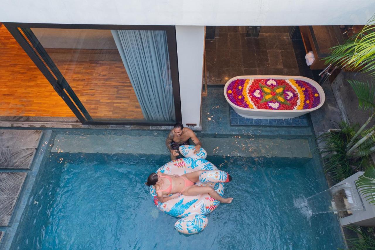 Ayona Villa Seminyak By Ini Vie Hospitality Buitenkant foto