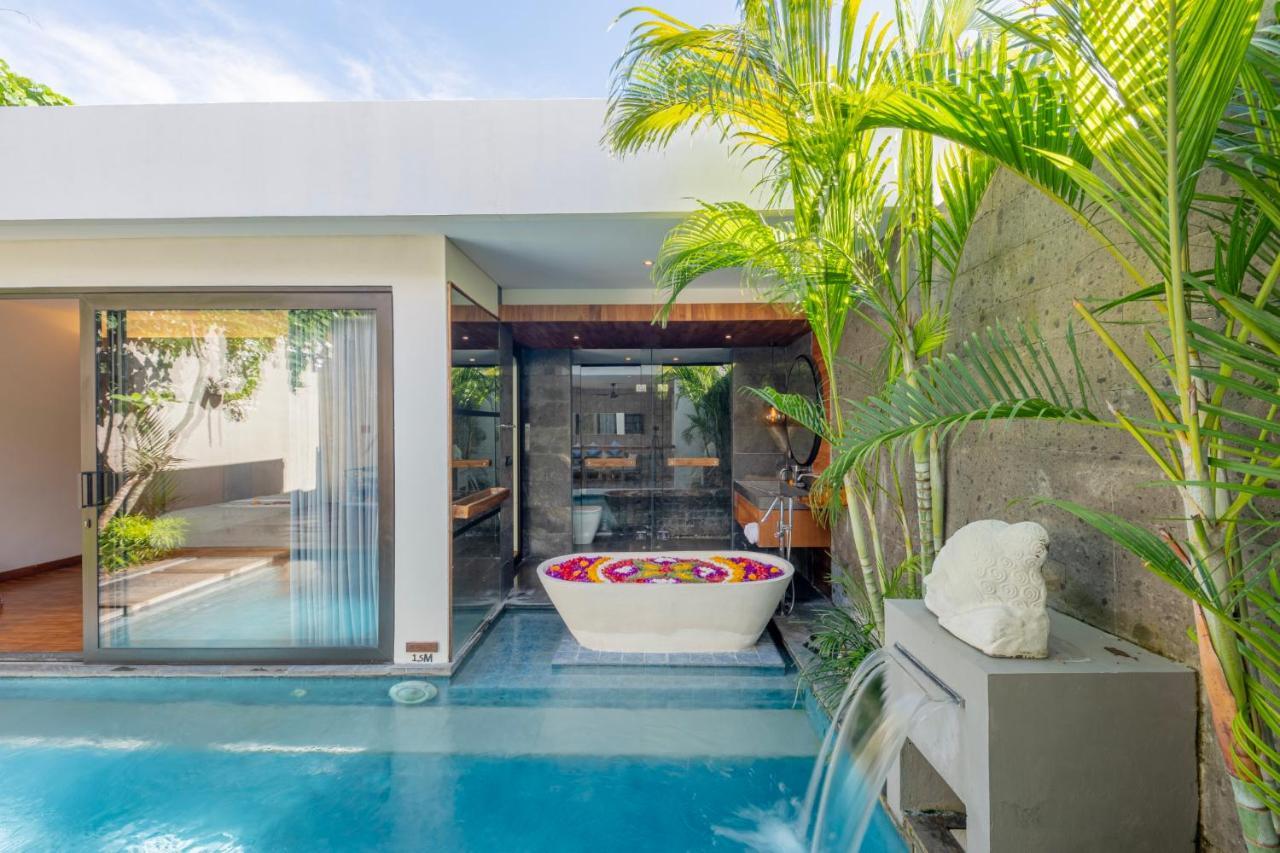 Ayona Villa Seminyak By Ini Vie Hospitality Buitenkant foto