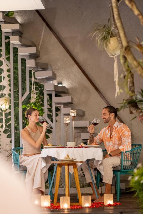 Ayona Villa Seminyak By Ini Vie Hospitality Buitenkant foto