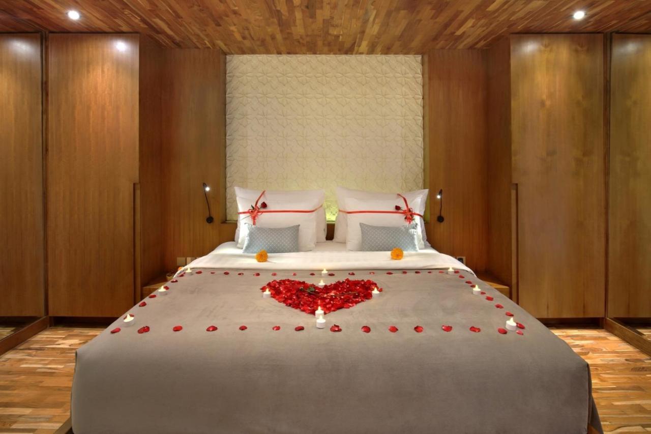 Ayona Villa Seminyak By Ini Vie Hospitality Buitenkant foto
