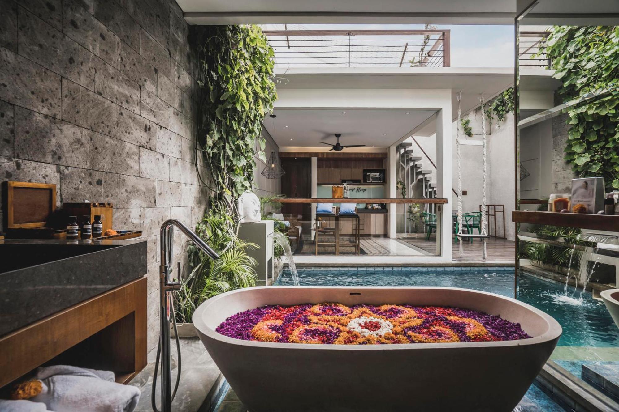 Ayona Villa Seminyak By Ini Vie Hospitality Buitenkant foto